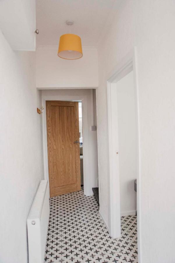 Villa Six Bells Retreat Abertillery Esterno foto